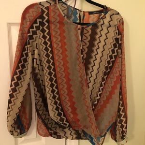 Women’s Patterend Blouse Size Medium